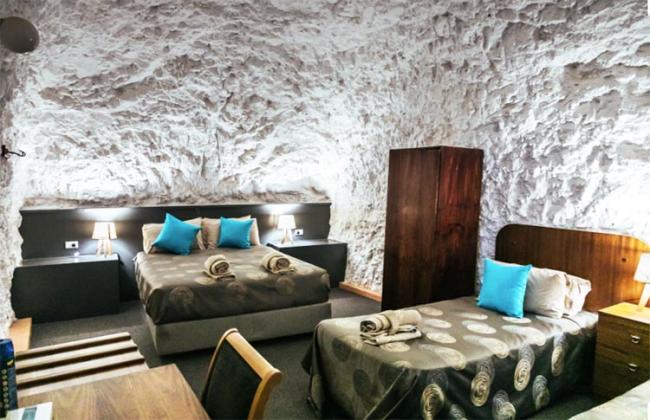 White Cliffs Underground Motel